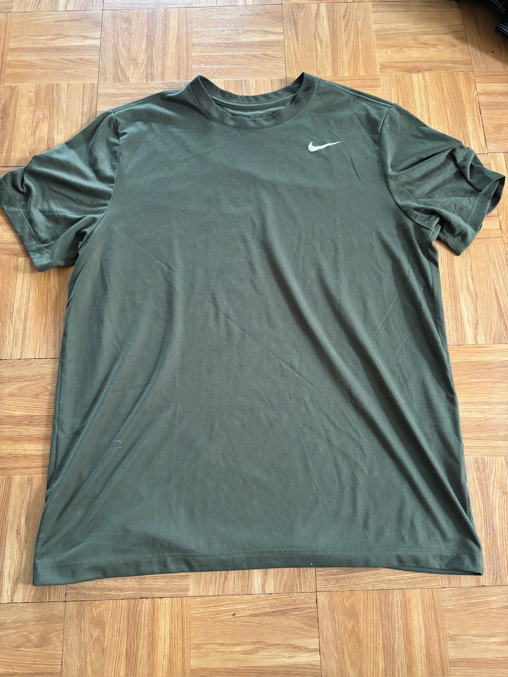 Nike dri fit size L